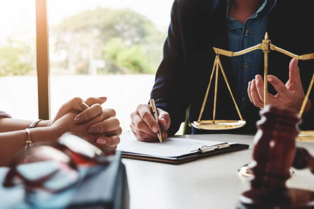Court Applications vs. Mediation: A Less Stressful Path with EH Mediation Clitheroe